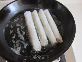 龙利鱼韭菜春卷的做法步骤：8