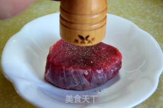 低温慢煮牛排的做法步骤：1