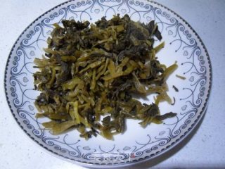 酸爽的清江鱼  酸菜与馋小江最配的做法步骤：3