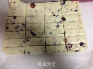 蔓越莓花生牛轧糖的做法步骤：11