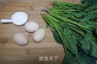 菠菜鸡蛋糕的做法步骤：1