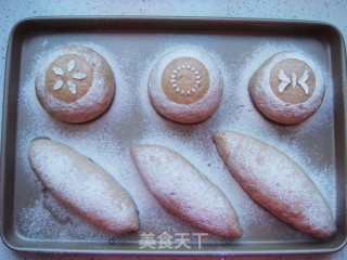 褐麦芋泥欧包的做法步骤：16