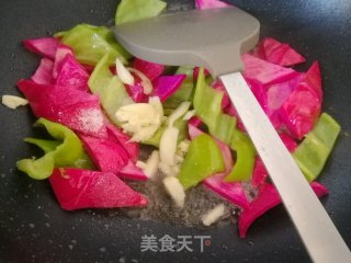 辣炒火龙果皮的做法步骤：6