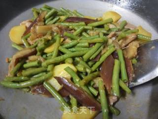 酱香地三鲜的做法步骤：13