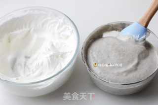 萌宠龙猫戚风蛋糕的做法步骤：5