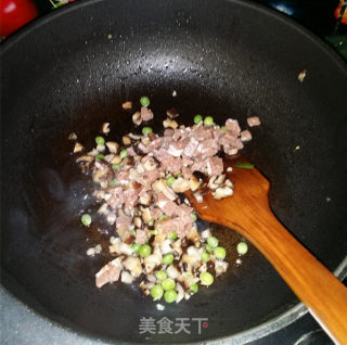 自制火腿香菇辣酱的做法步骤：4
