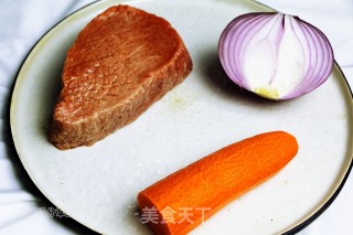 胡萝卜牛肉丸子的做法步骤：1