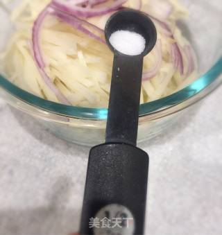 土豆丝饼，简单健康的做法步骤：3