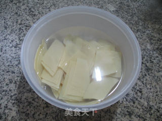 开洋青菜煮千张的做法步骤：3