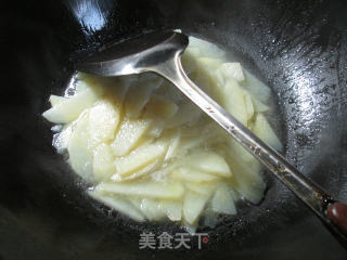 鸡蛋干炒土豆的做法步骤：4
