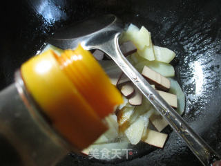 鸡蛋干炒土豆的做法步骤：6