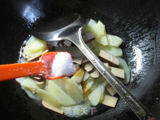 鸡蛋干炒土豆的做法步骤：7
