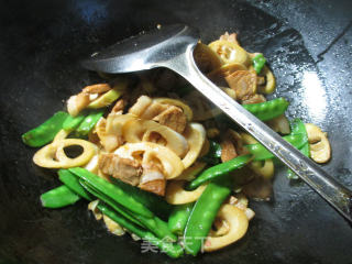 五花肉荷兰豆炒雷笋的做法步骤：9