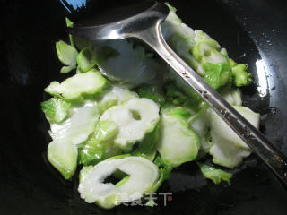 黑木耳炒儿菜的做法步骤：3