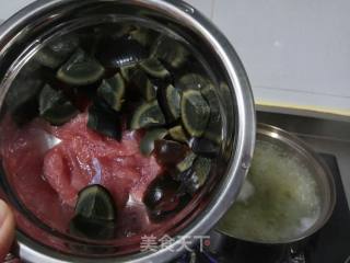皮蛋瘦肉绿豆粥的做法步骤：5