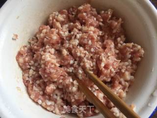 豆皮糯米肉卷的做法步骤：2