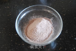 可可海绵旋风蛋糕的做法步骤：3