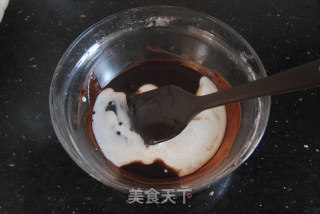 可可海绵旋风蛋糕的做法步骤：8