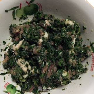 荠菜肉包的做法步骤：3