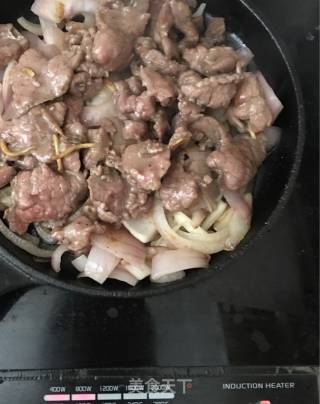 窝蛋牛肉的做法步骤：6