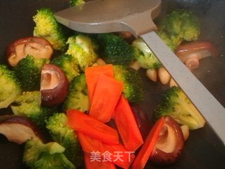香菇西兰花的做法步骤：9