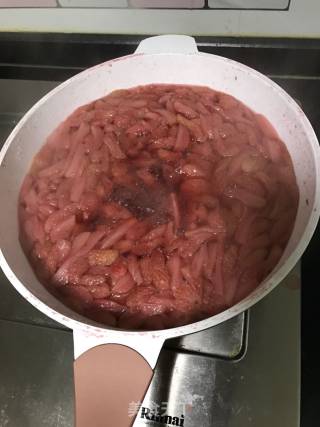 草莓酱的做法步骤：3