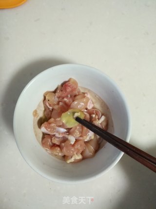 香菇鸡肉粥的做法步骤：5