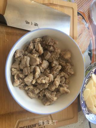 砂锅羊肉的做法步骤：2
