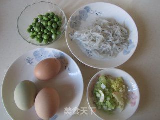 银鱼炒鸡蛋的做法步骤：1