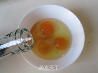 银鱼炒鸡蛋的做法步骤：2