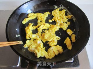 银鱼炒鸡蛋的做法步骤：5