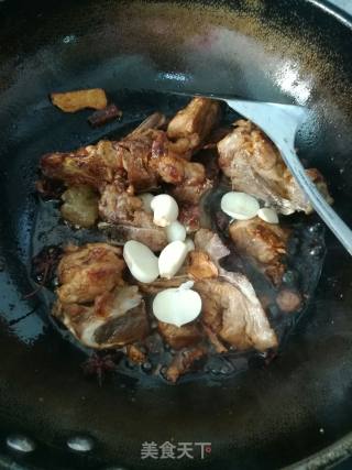 豆筋棍烧背脊骨的做法步骤：9