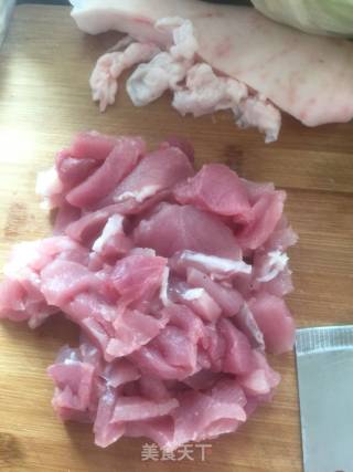 瘦肉丸的做法步骤：1