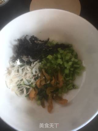 瘦肉丸的做法步骤：7