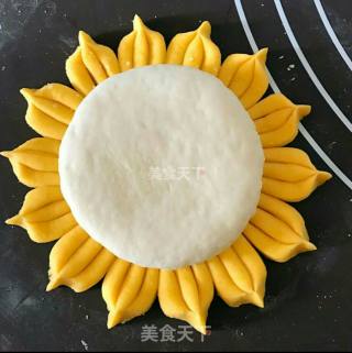 向日葵馒头的做法步骤：11