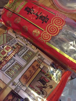 双腊煲仔饭的做法步骤：1
