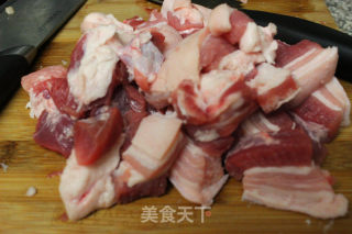 【每日新品】元宝蛋红烧肉的做法步骤：1