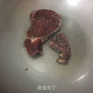 自制黑椒牛排的做法步骤：10