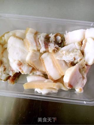 咸肉炒青菜的做法步骤：2