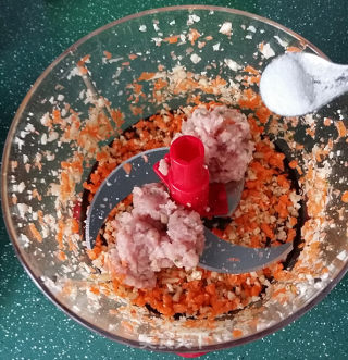 馄饨肉末披萨的做法步骤：4