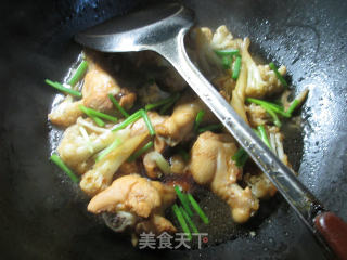 鸡翅根煮花菜的做法步骤：10