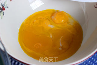 【每日新品】初识戚风蛋糕的做法步骤：3