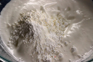 【每日新品】初识戚风蛋糕的做法步骤：11