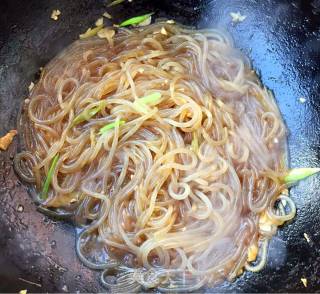 芹菜炒粉条的做法步骤：7
