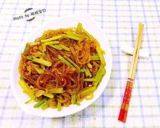 芹菜炒粉条的做法步骤：11