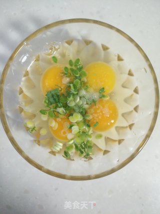 芝士鱼糕鸡蛋卷的做法步骤：2