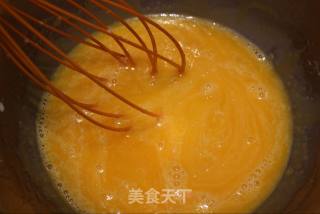 FLUFF棉花糖——黑芝麻戚风蛋糕的做法步骤：4
