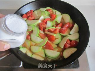 西红柿炒笋瓜的做法步骤：5