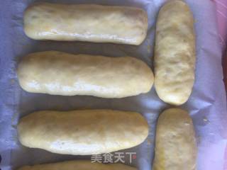 毛毛虫肉松面包的做法步骤：8