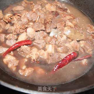 红烧牛肉面的做法步骤：12